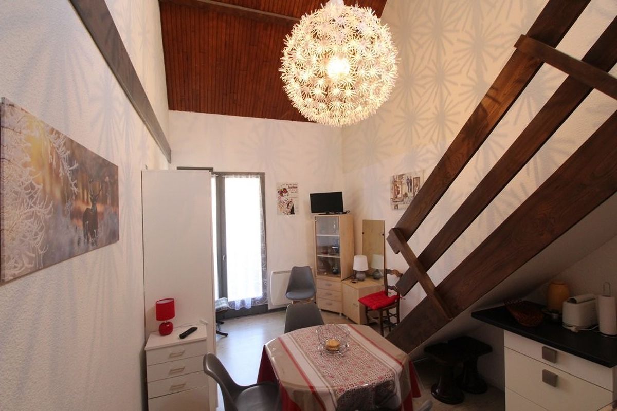 LUCHON AU PIED DU TELECABINE - STUDIO DUPLEX POUR 2/3 PERS - Etigny