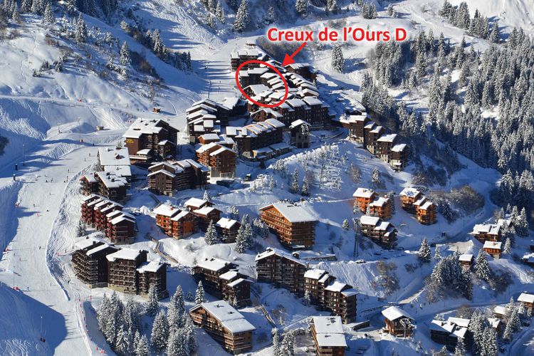 AGREABLE DUPLEX SKIS AUX PIEDS - PROCHE DES COMMERCES