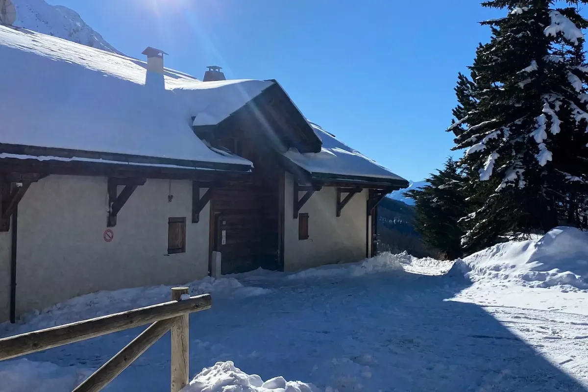 1 Pièce 4 Personnes