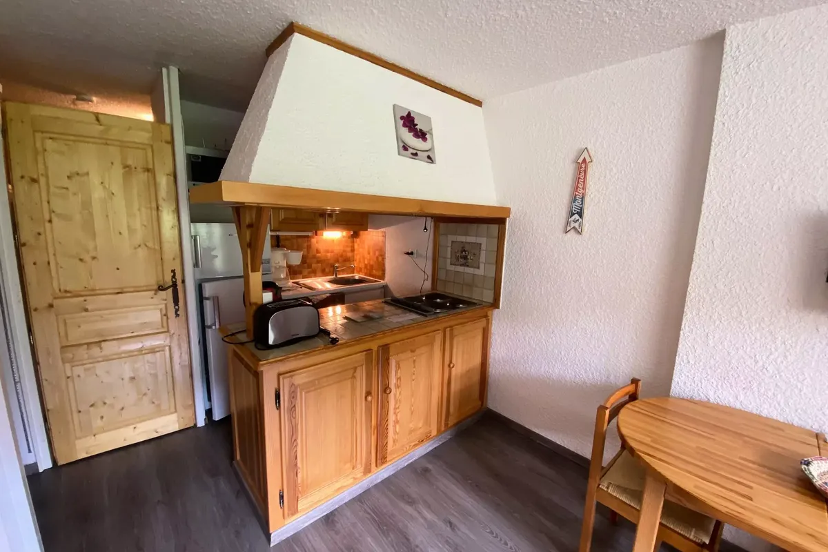 1 Pièce 4 Personnes