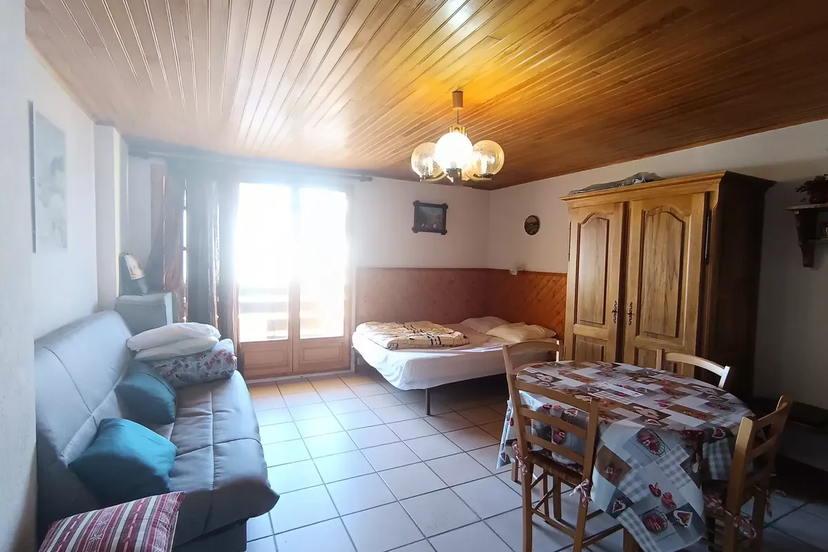 1 Pièce 4 Personnes