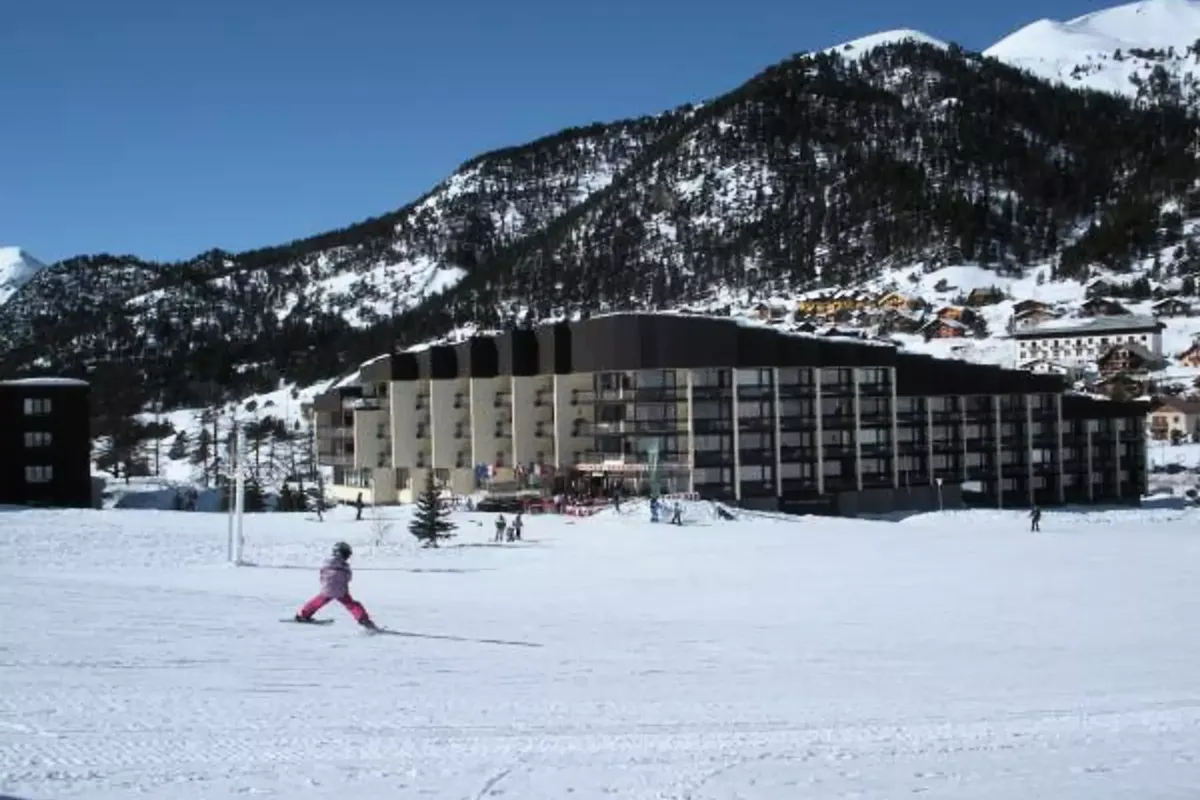 1 Pièce 4 Personnes