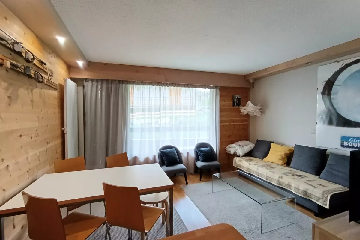 1 Pièce 5 Personnes