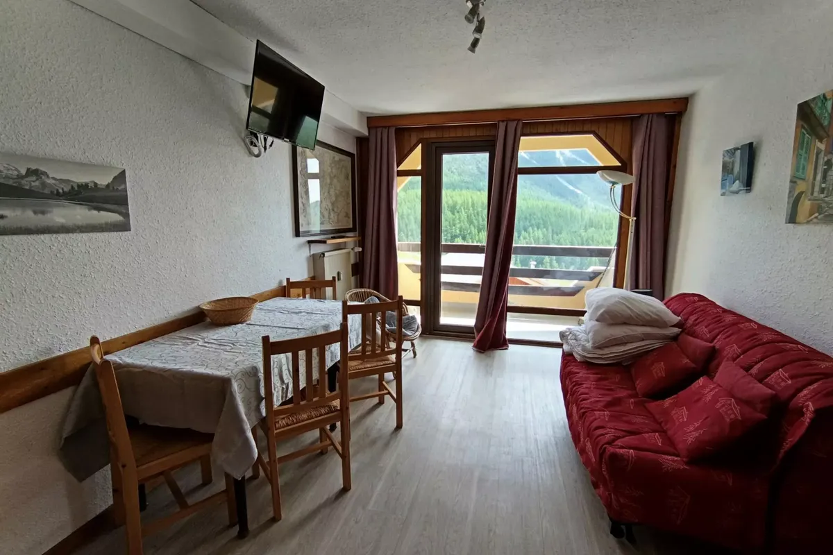 1 Pièce 4 Personnes