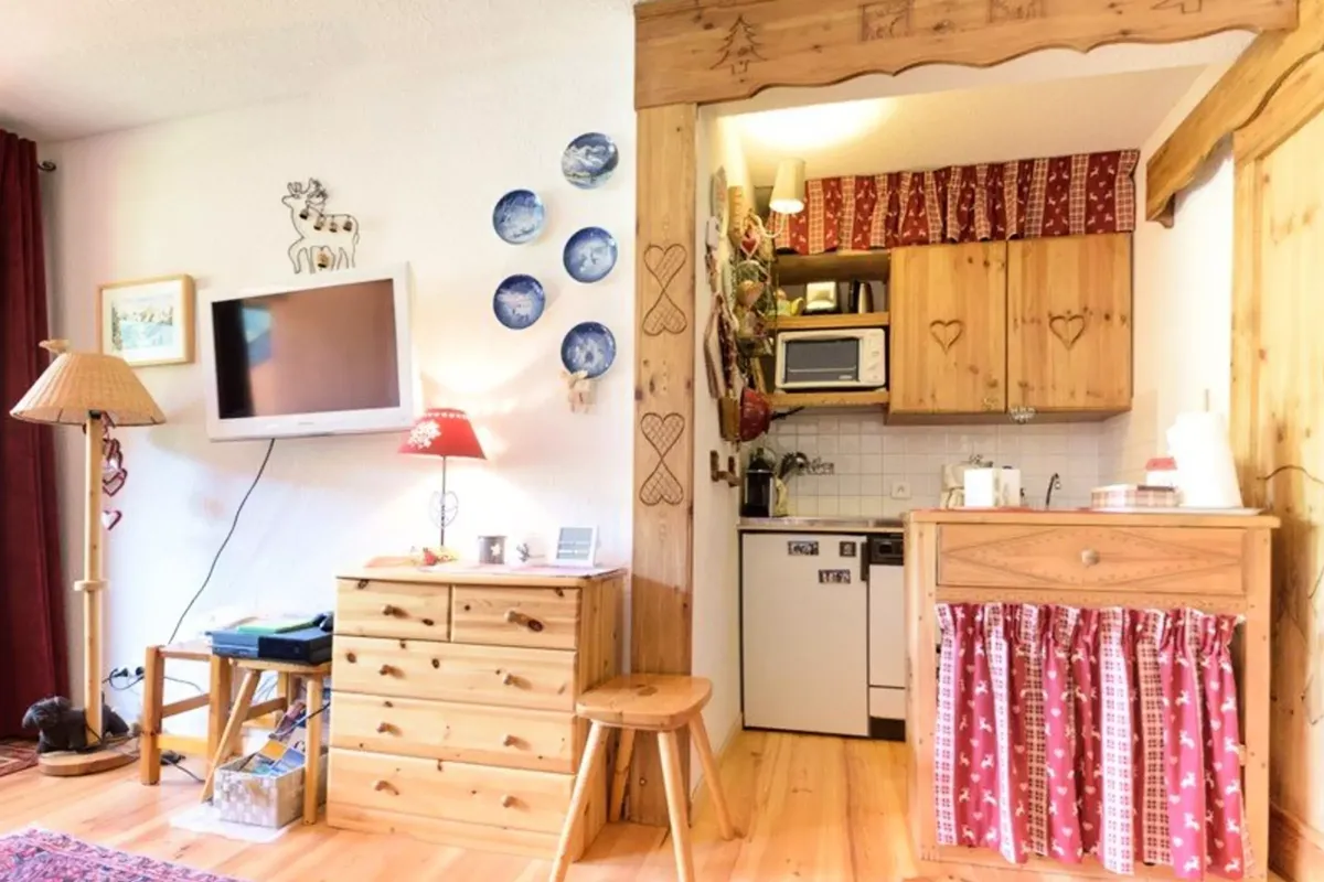 1 Pièce 4 Personnes