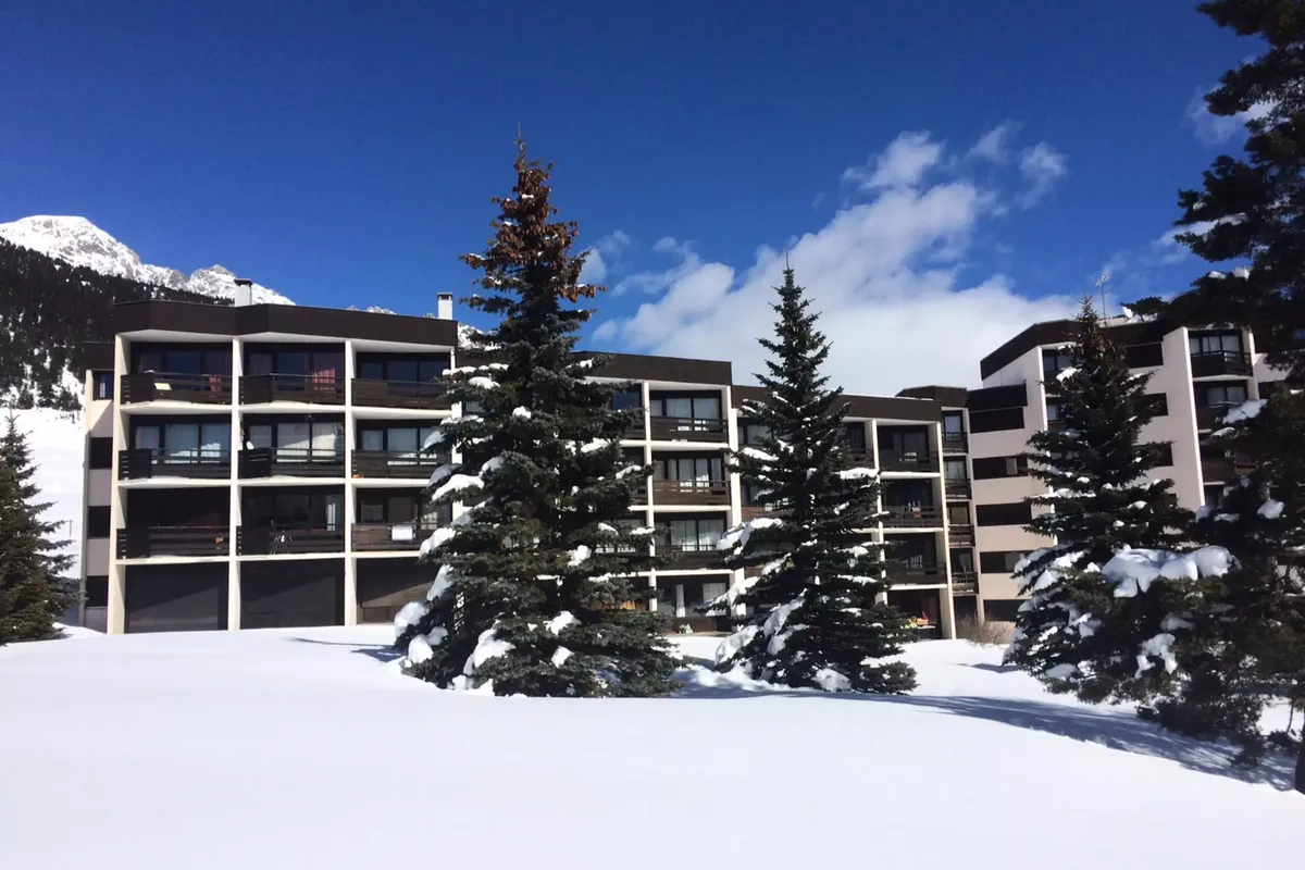 3 Pièces 6 Personnes