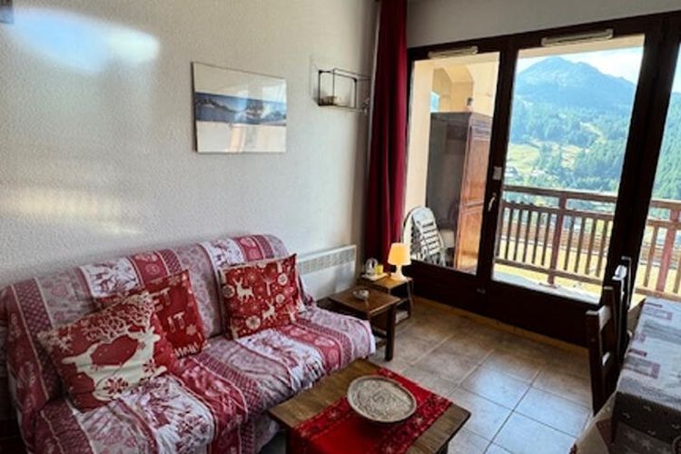 1 Pièce 4 Personnes