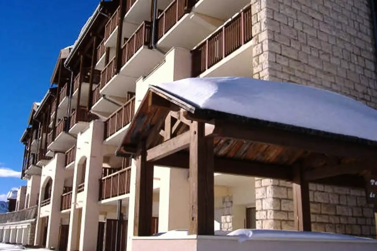 1 Pièce 4 Personnes