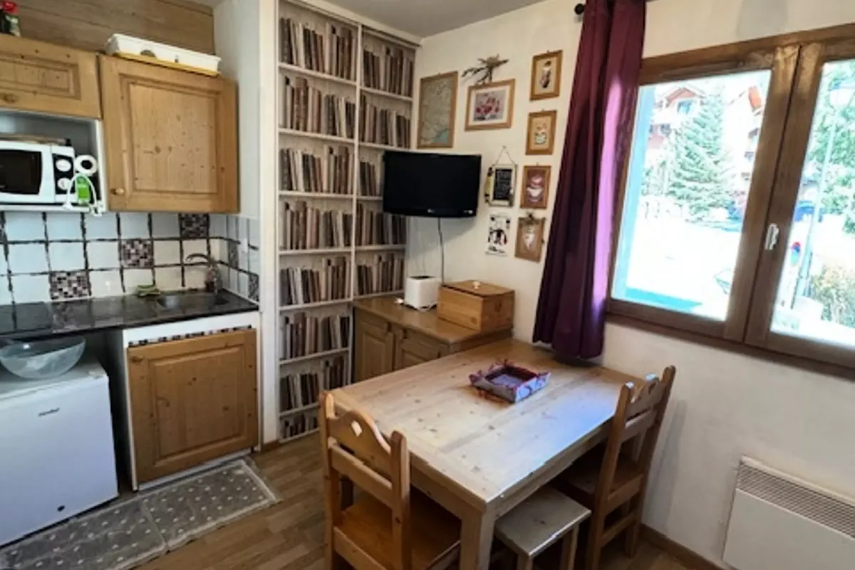 1 Pièce 4 Personnes