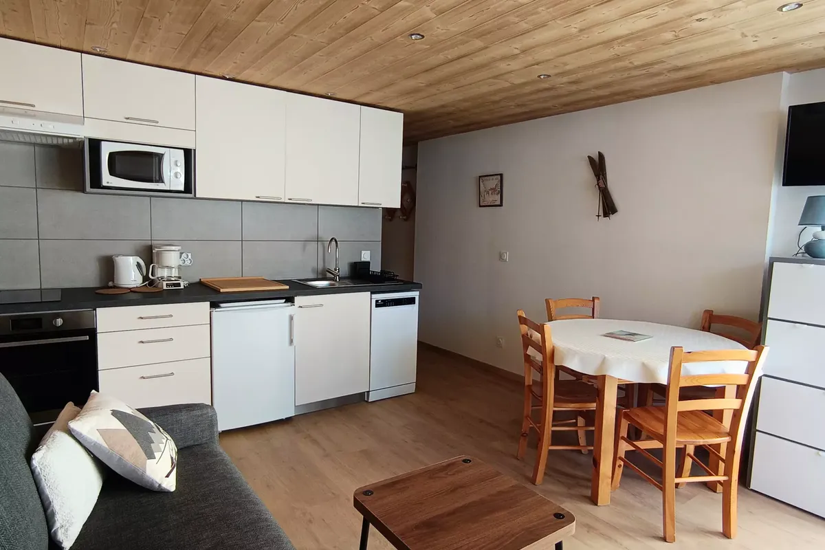 1 Pièce 4 Personnes