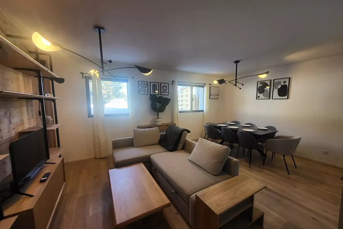 3 Pièces 6 Personnes