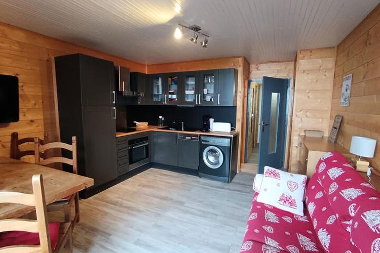 1 Pièce 4 Personnes