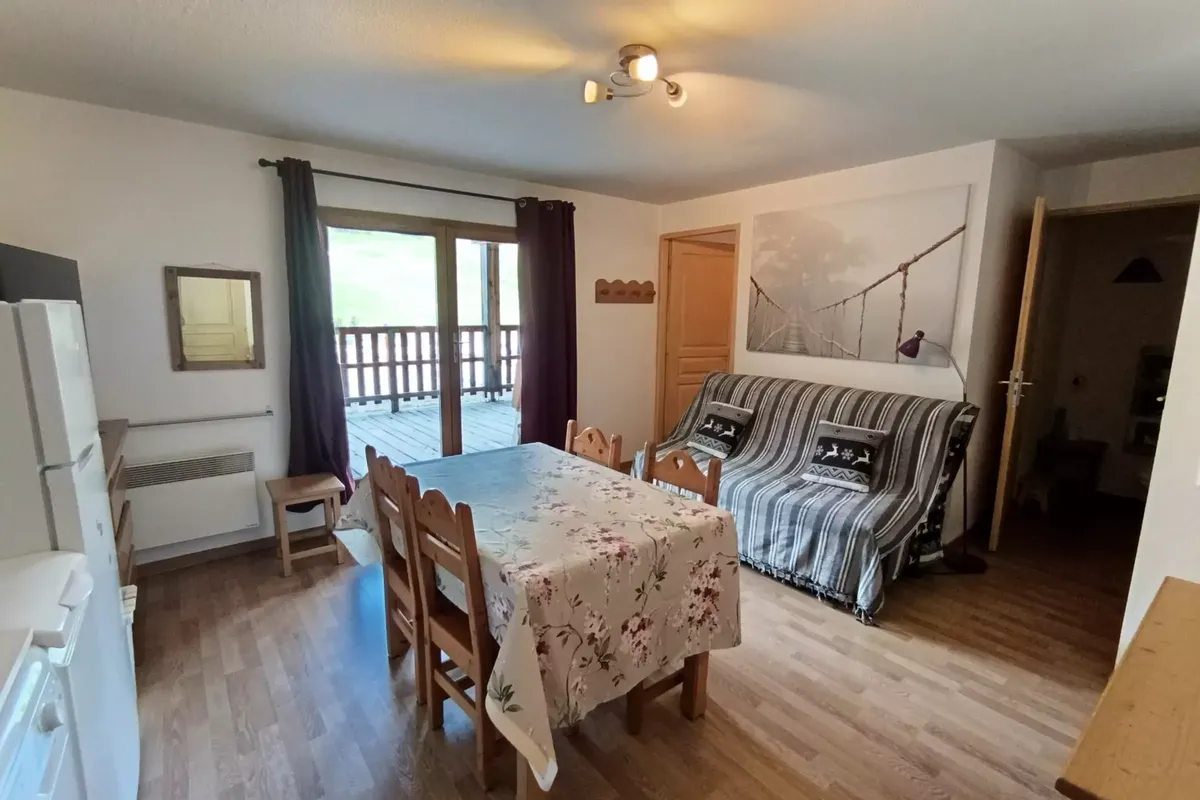 1 Pièce 4 Personnes