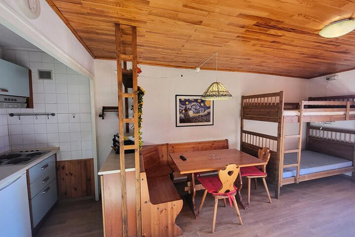 1 Pièce 4 Personnes