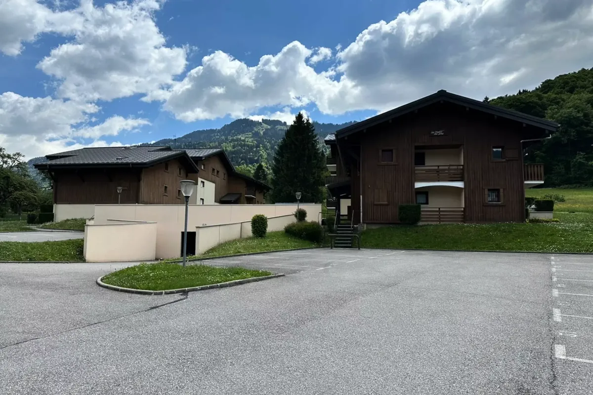 1 Pièce 4 Personnes