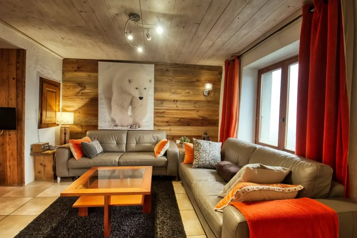 4 Pièces 8 Personnes