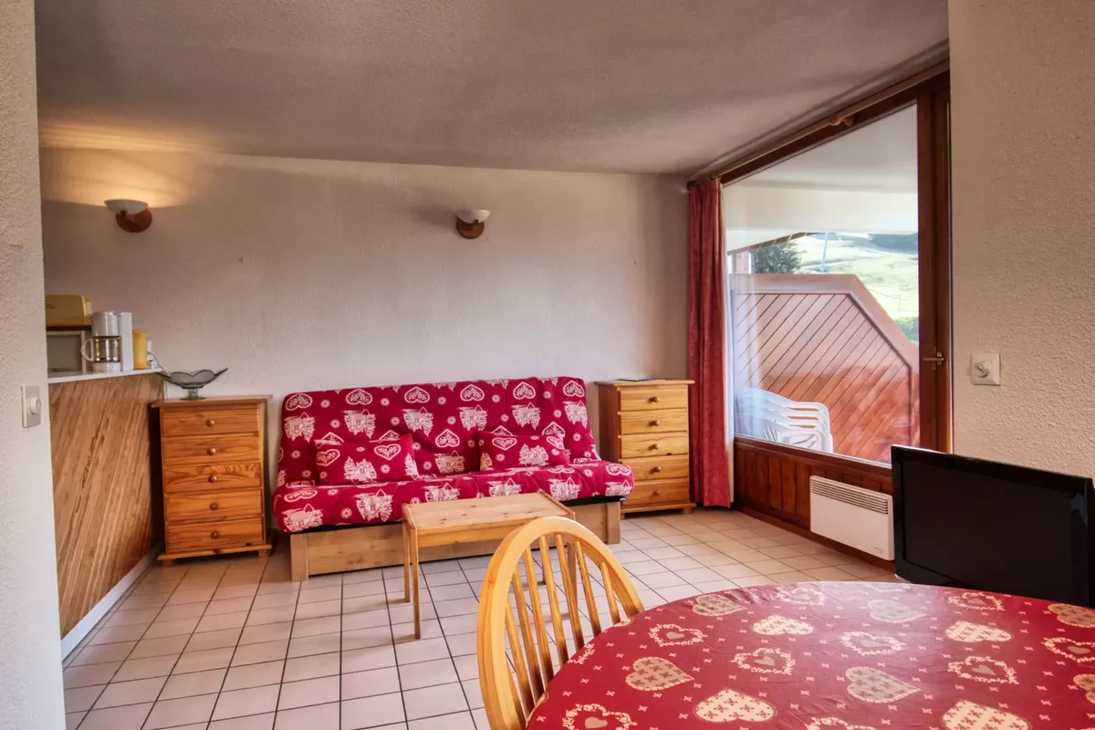 3 Pièces 6 Personnes