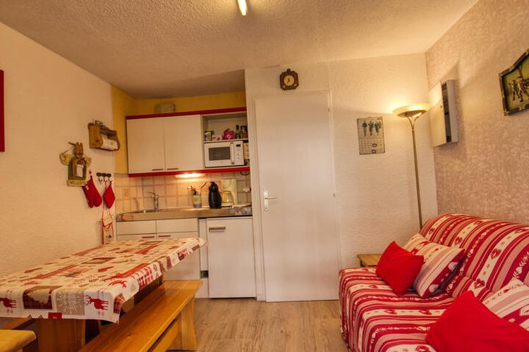 1 Pièce 4 Personnes