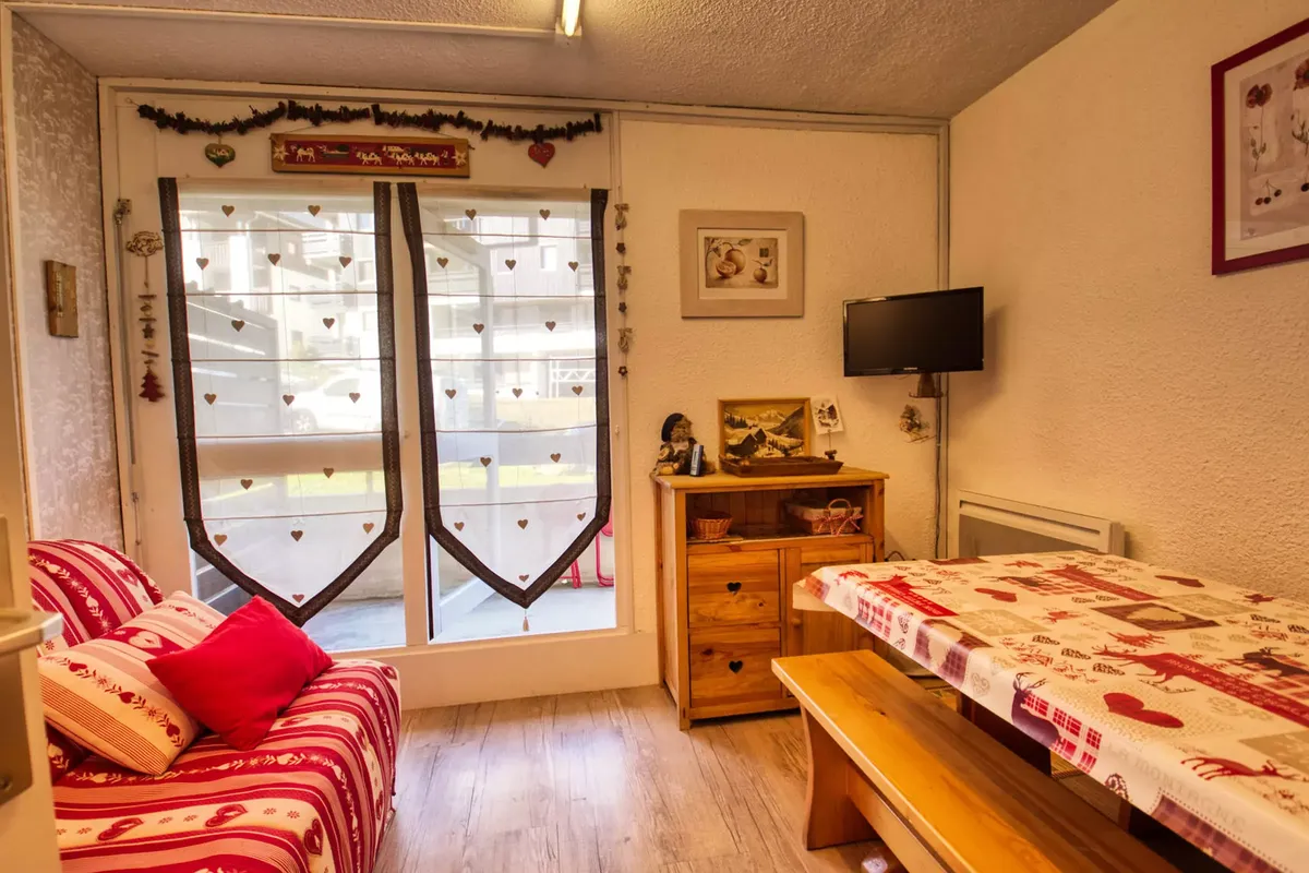 1 Pièce 4 Personnes