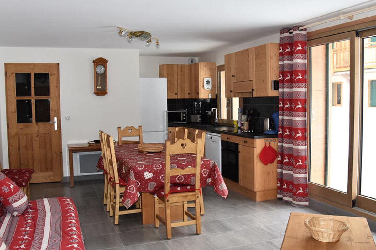 4 Pièces 8 Personnes