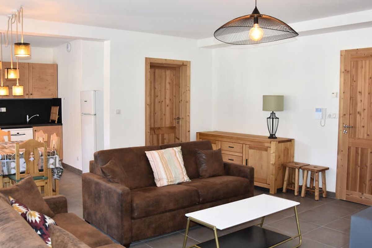 4 Pièces 8 Personnes