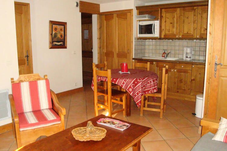 3 Pièces 4 Personnes