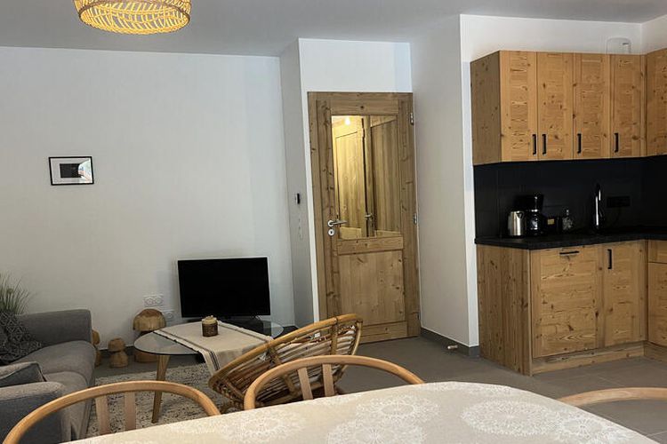 3 Pièces 6 Personnes