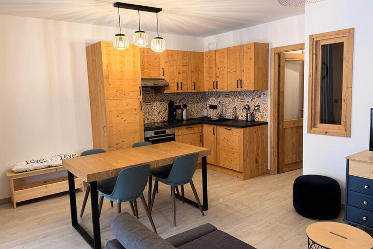 3 Pièces 6 Personnes