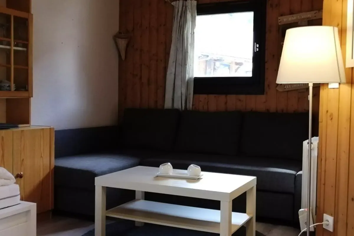 1 Pièce 6 Personnes