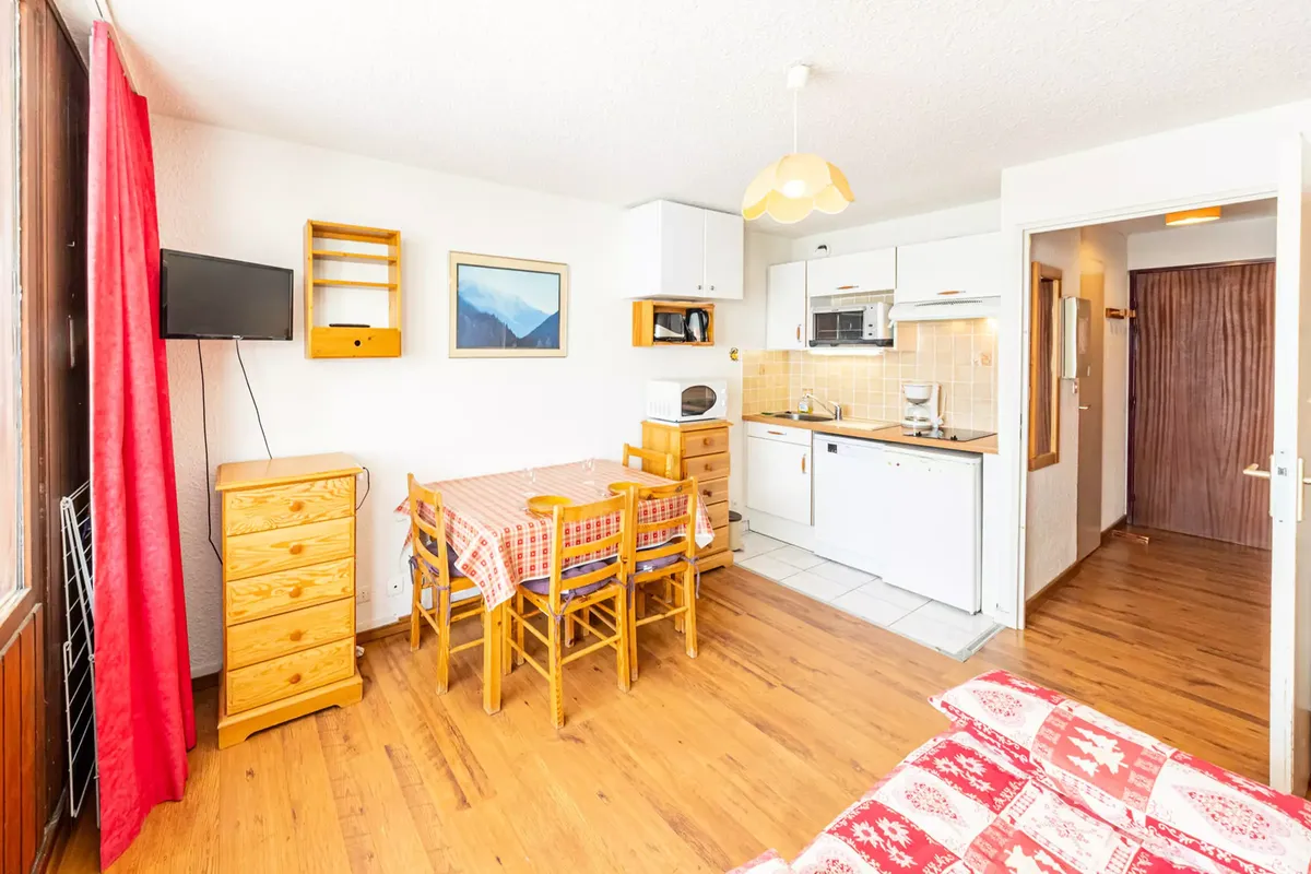 1 Pièce 4 Personnes