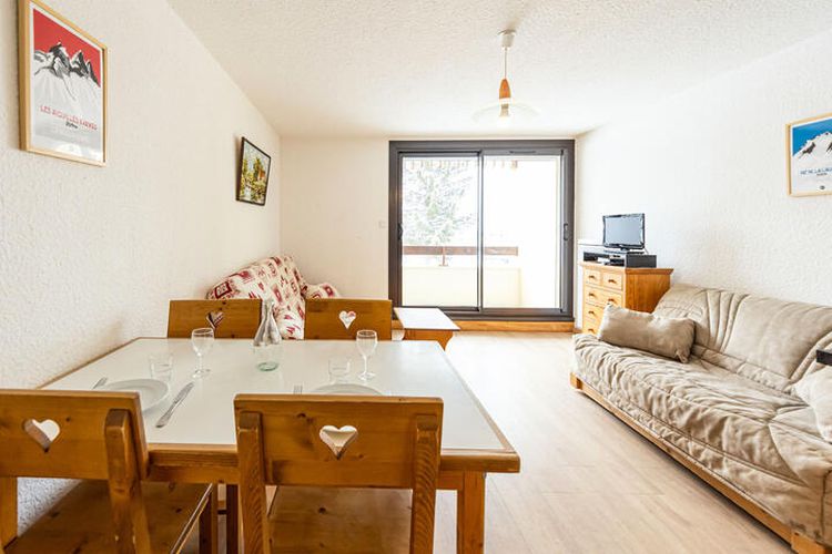 1 Pièce 4 Personnes