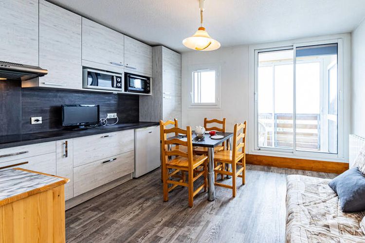 1 Pièce 4 Personnes