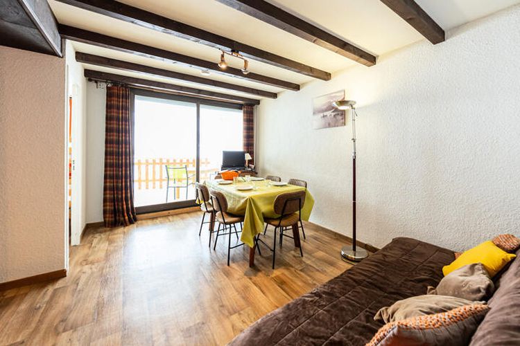 3 Pièces 6 Personnes