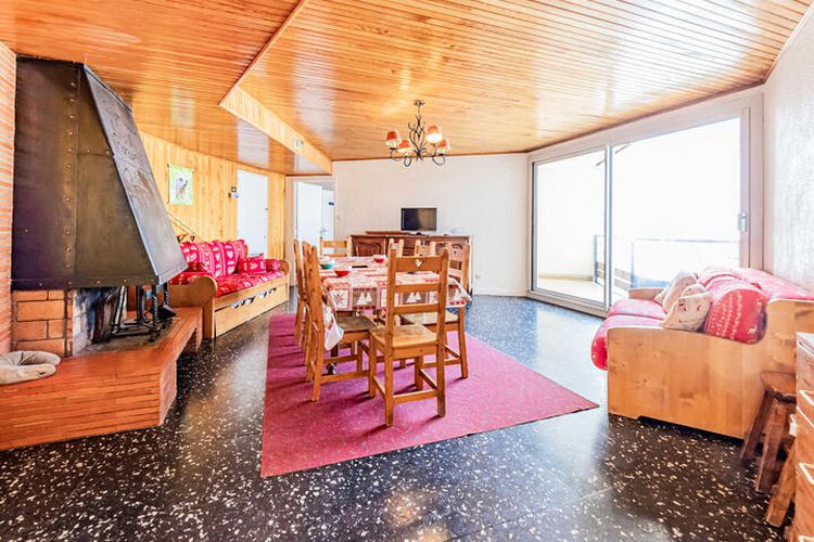 3 Pièces 8 Personnes