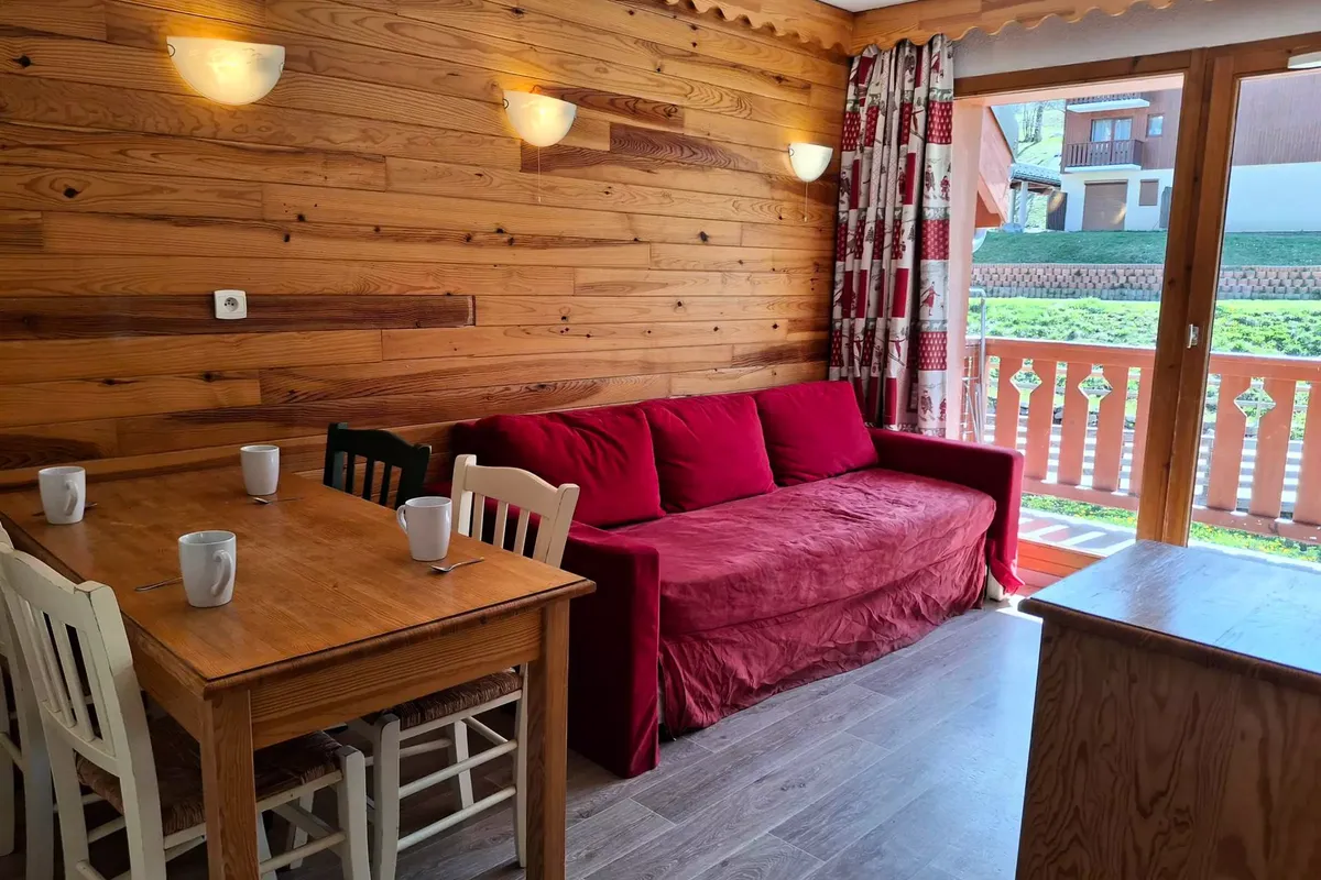 3 Pièces 6 Personnes