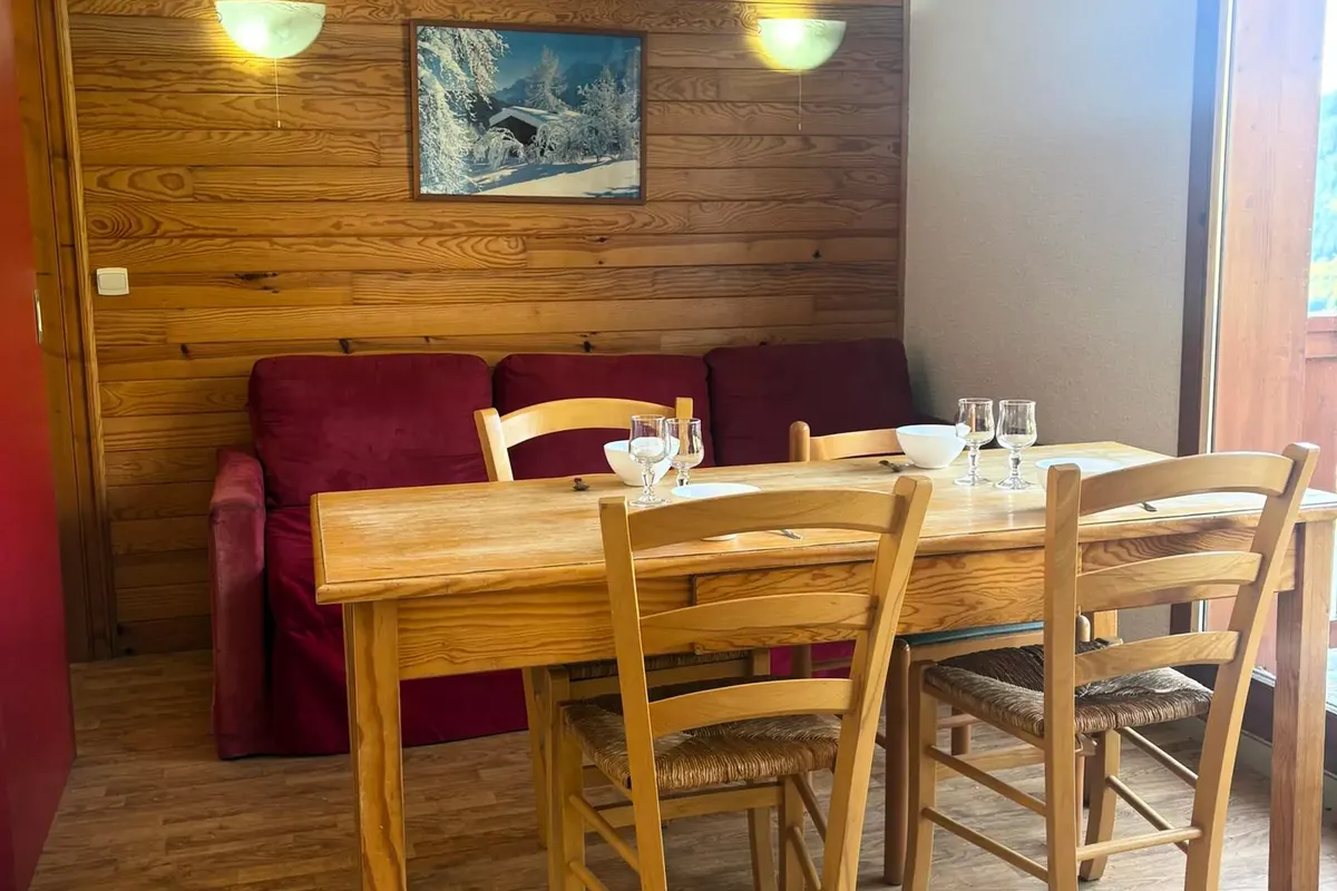 3 Pièces 6 Personnes