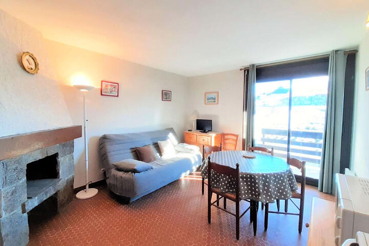 1 Pièce 4 Personnes