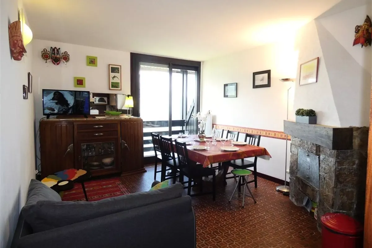 3 Pièces 9 Personnes