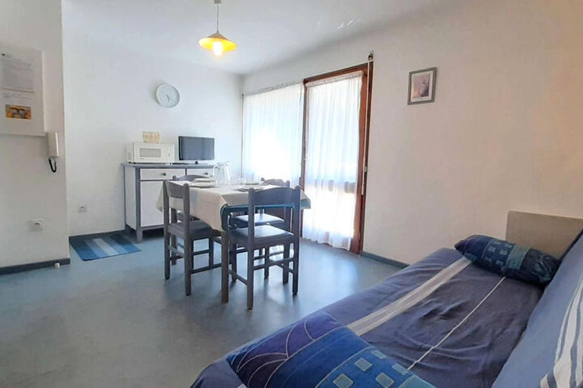 1 Pièce 4 Personnes