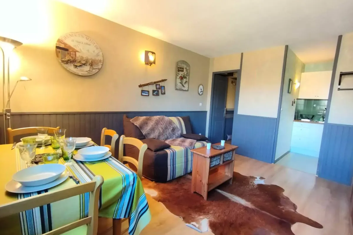 1 Pièce 4 Personnes