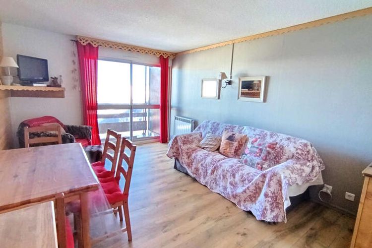 1 Pièce 4 Personnes