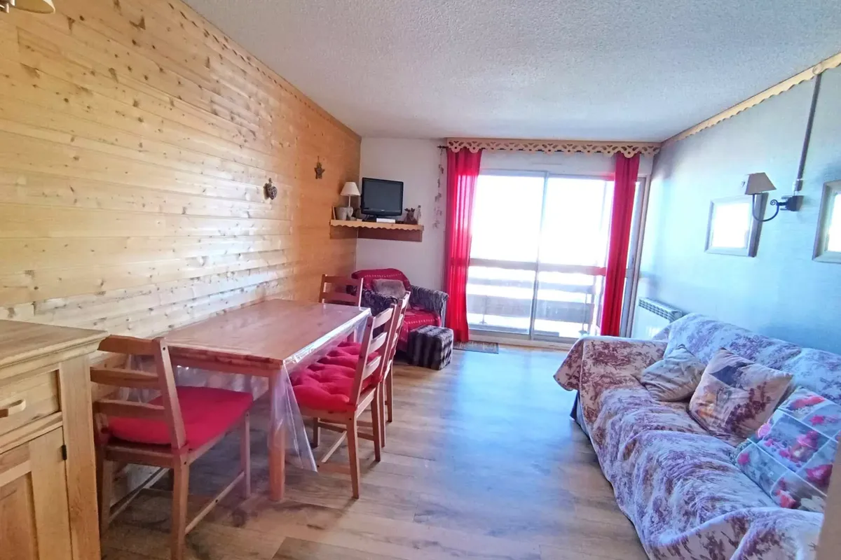 1 Pièce 4 Personnes