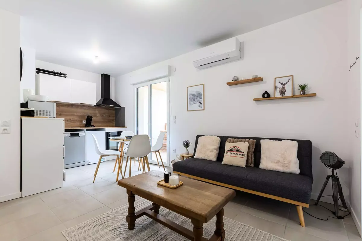 Appartement cosy avec terrasse et vue montagne  Saint-Lary