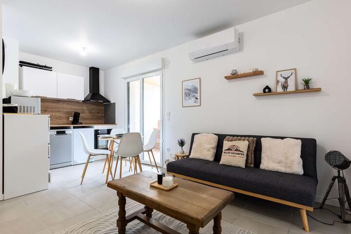 Appartement cosy avec terrasse et vue montagne  Saint-Lary