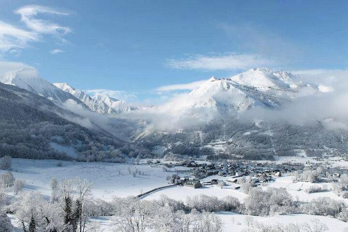 Appartement cosy avec terrasse et vue montagne Saint-Lary- WIFI INCLUS