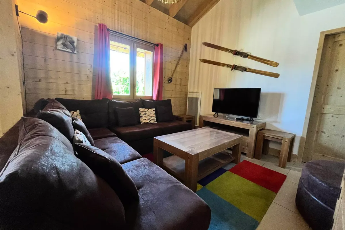 4 Pièces 8 Personnes