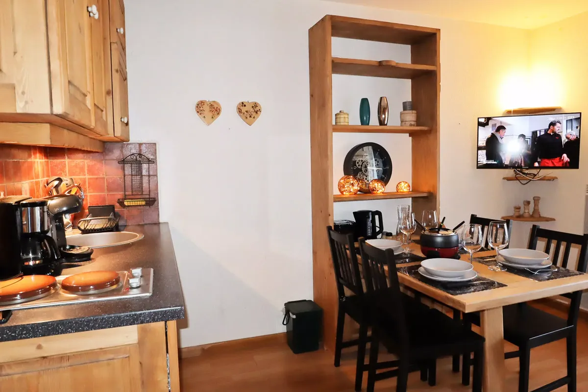 1 Pièce 4 Personnes