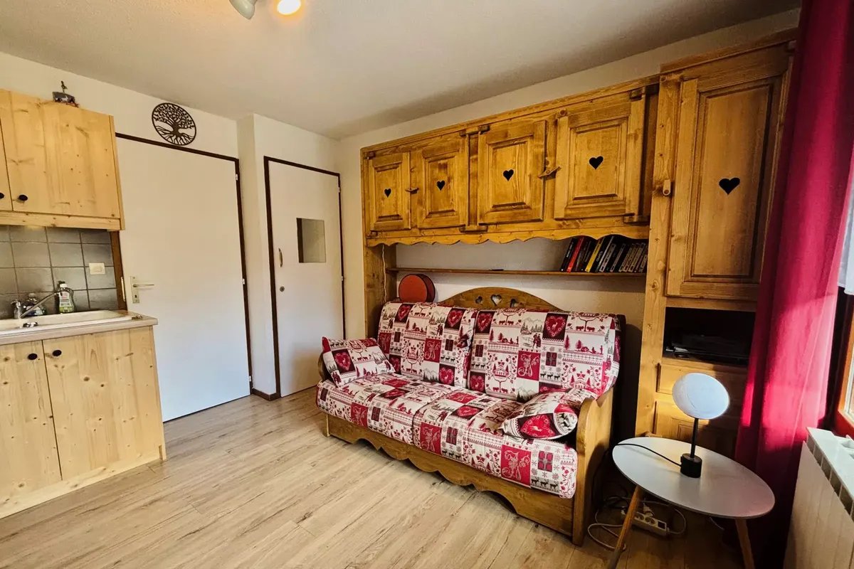 1 Pièce 4 Personnes