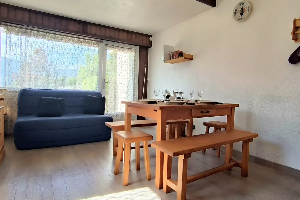 3 Pièces 6 Personnes