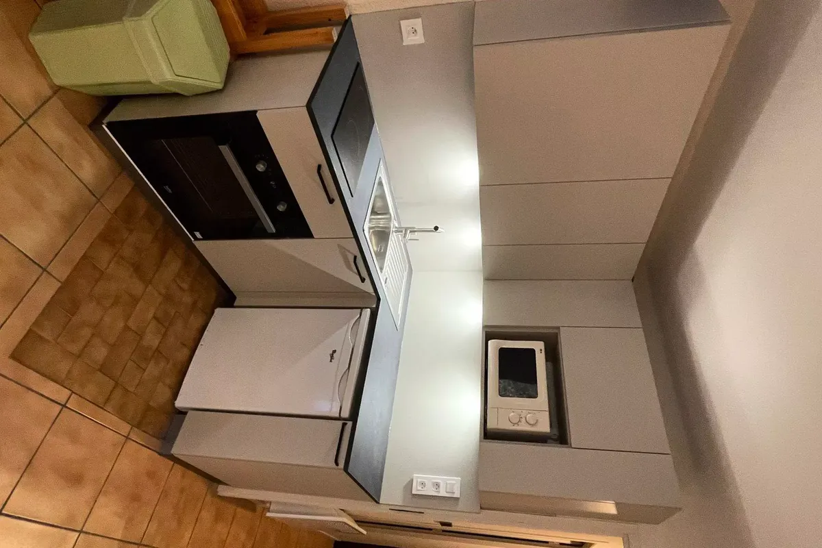 1 Pièce 4 Personnes